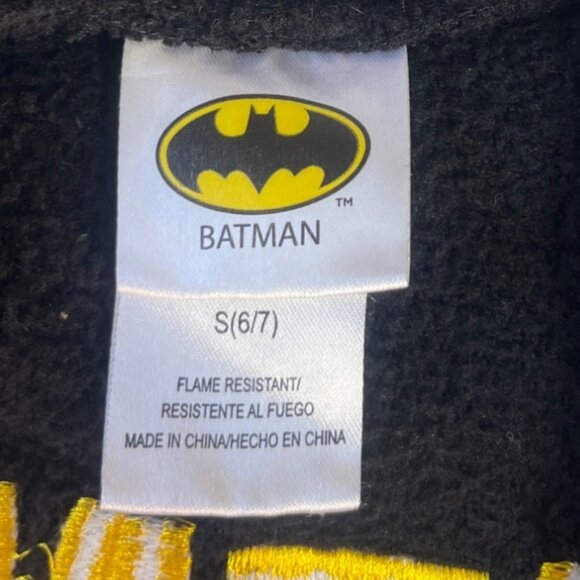 Batman Kids Hooded Bathrobe Boys Small Black Yellow Bruce Wayne Embroidery - Picture 6 of 8